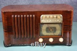 Art Deco Zenith 2 Band Wood Tube Radio