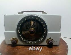 Beautiful Vintage 1955 Zenith AM/FM Radio Model T825G Working