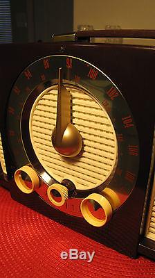 EXCELLENT 1950'S ZENITH AM/FM 7-TUBE RADIO MODEL Y724 SERVICED WORKS GREAT