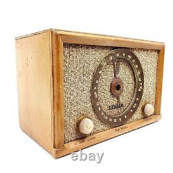 For Repair or Parts Vintage Tube Radio Zenith High Fidelity B835R AM/FM Wood