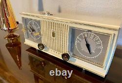 Fully Serviced The Nocturne Mid-Century Vintage Zenith Tube Clock Radio