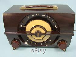 Lot of 2 Vtg Zenith Bakelite Table Tube Radios Model Y723 & J615 Art Deco Retro