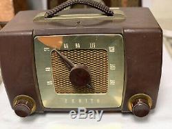 Lot of 4 Vintage Bakelite Tube Radios Zenith, RCA 8R75
