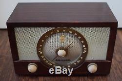 Mid Century Modern 1950's Zenith Tabletop Radio Model S-40191 WORKS 1956