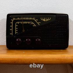 Mid Century Modern Radio Zenith Radio Tube Armstrong System AM-FM R721 Bakelite