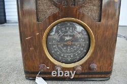 Nice Vintage 1930's Zenith Model 6-S-229 Tombstone Tube Radio