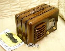 Old Antique Wood Zenith Vintage Tube Radio -Restored Ingraham Cabinet Black Dial