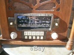 Old vintage tube radio Zenith model 434 1940's comlete set in good condition +++