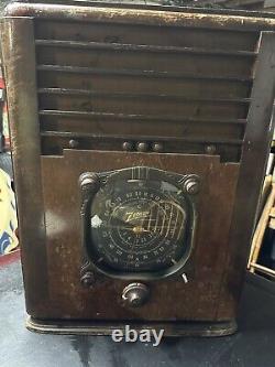 RARE 1930's Zenith Black Dial Model Tombstone Radio All Original