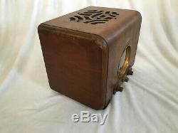 Rare 1937 Vintage Zenith Long Range 5s228 Radio