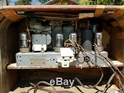 Rare 1940's Zenith Universal Radio Model 5G603M Tube Radio Needs Restoration