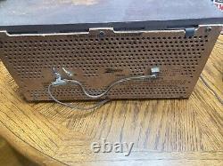 Rare Vintage 1959 Zenith Wooden AM/FM Tube Radio 2-2479 X323 Tested & Working