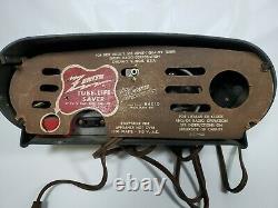 Rare Zenith Deluxe Model K518 Am radio Alarm Clock- 1952 Owl Eye White