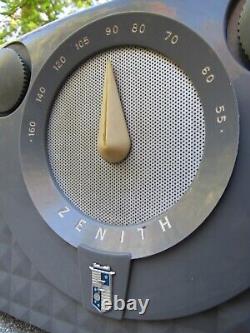 Rare Zenith radio VINTAGE PORTABLE H401G tube NICE & THE ONLY ONE LISTED