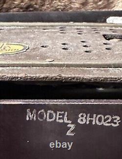 Rare mid century Vintage Zenith Table Radio, Model 8H023, Circa 1946 1947 work