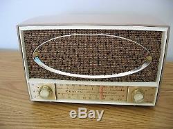 Restored Vintage Zenith 1960's High Fidelity am / fm Tube Radio, & HI-Fi Player