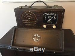 Restored antique Zenith 5-G-5000LR portable tube radio 5G500 US Army Air Force