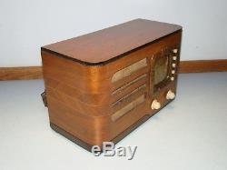 Selling my entire Tube Radio Collection This one is Zenith 5R316 Collectible