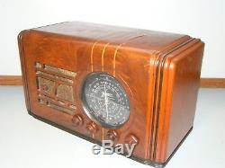 Selling my entire Tube Radio Collection This one is Zenith 5-S-119 Collectible
