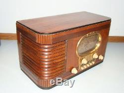 Selling my entire Tube Radio Collection This one is Zenith 5-S-320 Collectible