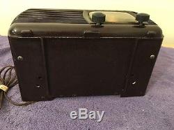 Serviced WWll WW2 Antique Zenith 6-D-510 Portable Bakelite Table Tube Radio