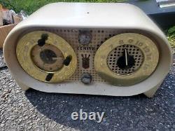 VINTAGE 1950's ZENITH WHITE AM TUBE CLOCK RADIO OWL EYES UNTESTED