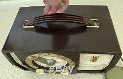 VINTAGE ZENITH AM-FM WORKING RADIO MODEL Y724 circa 1956 Made in USA