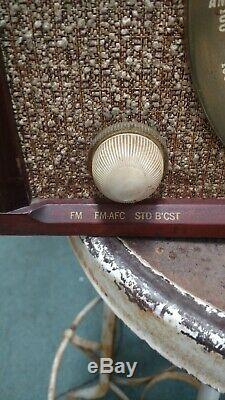 VINTAGE ZENITH TUBE RADIO High Fidelity B-835R Fabric Face with Wood Case