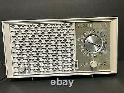 VTG. MCM 1950's Zenith AM/FM Tube Radio Model H723 Mid-Century Honeycomb WORKS