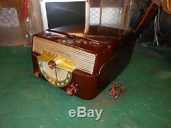 VTG ZENITH RECORD PLAYER DECO CASE SIMI-AUTOMATIC TUBE AMP FULLY Funtions Radio