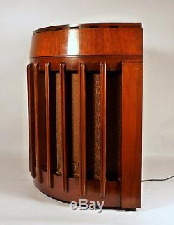 Vintage 1939 Zenith Model 6s340 Chairside Radio