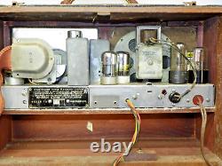 Vintage 1940's Zenith 6G601MH Wavemagnet Broadcast Receiver S/N T719840 USED