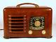 Vintage 1941 Zenith 6D525 Table Radio