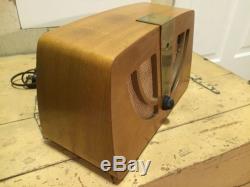 Vintage 1946 Zenith Model 6D030 Designed By Charles Eames WithShipping Box