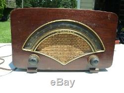 Vintage 1946 Zenith Model 8H034 AM/FM Radio Mid Century Modern All Original