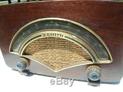 Vintage 1946 Zenith Model 8H034 AM/FM Radio Mid Century Modern All Original