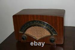 Vintage 1946 Zenith Table Top Radio Model 8H034 No S-11619 Charles Ray Eames USA
