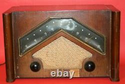Vintage 1946 Zenith boomerang 6D029 Table Top Radio WORKING & SOUNDS GREAT