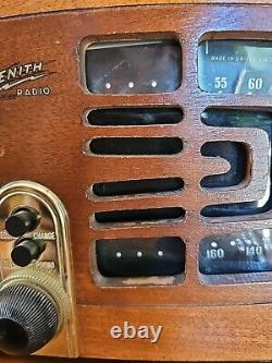 Vintage 1949 Zenith 5R086 Tube Radio and Record Player 5C02 Chassis