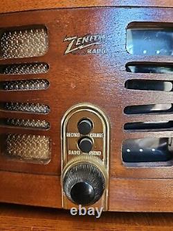 Vintage 1949 Zenith 5R086 Tube Radio and Record Player 5C02 Chassis