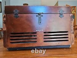 Vintage 1949 Zenith 5R086 Tube Radio and Record Player 5C02 Chassis