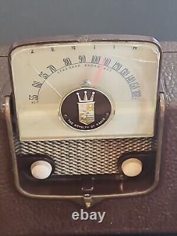 Vintage 1950, S Zenith Am Ac/dc Portable Radio G503 Excellent Working Condition