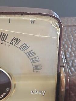 Vintage 1950, S Zenith Am Ac/dc Portable Radio G503 Excellent Working Condition