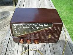 Vintage 1950's MID Century Modern Zenith Am/fm Tube Radio. Electrically Restored