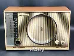 Vintage 1950's Zenith Model C845 AM / FM High Fidelity Radio Works