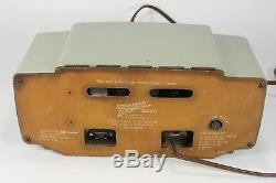 Vintage 1950s Mid Century ZENITH Alarm Clock AM Radio L520G Green WORKS