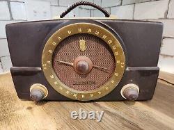 Vintage 1950s Mid Century Zenith AM/FM H725Z1 Bakelite Tube Radio