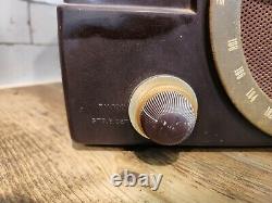 Vintage 1950s Mid Century Zenith AM/FM H725Z1 Bakelite Tube Radio