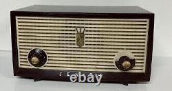 Vintage 1950s Zenith Vaccuum Tube Radio Model B508R Oxblood Ivory Parts Repair