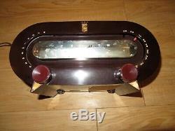 Vintage 1951 Zenith Consoltone Tube Radio Model H511 Bakelite Case